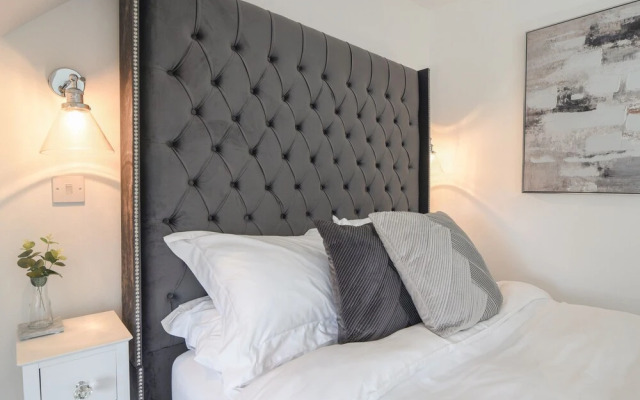 Fore Street House - Apartment 3