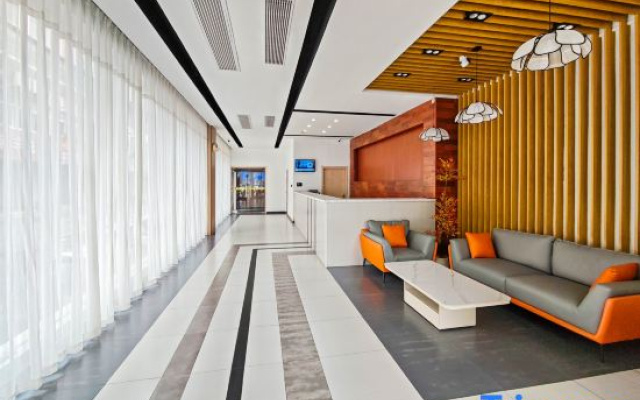 Homeinn Pebble Hotel (Wanxi University Hongjie Pedestrian Street)