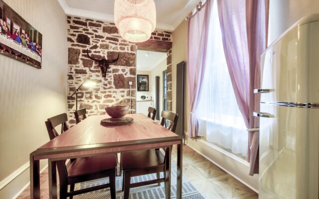 Maya's Glasgow Holiday Homes