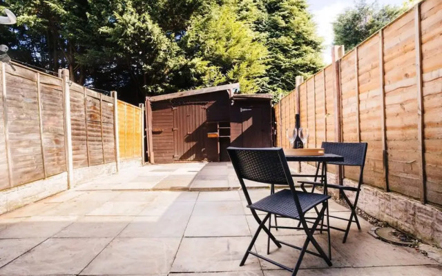Lovely 2bedroom Home in Haydock With Free Parking