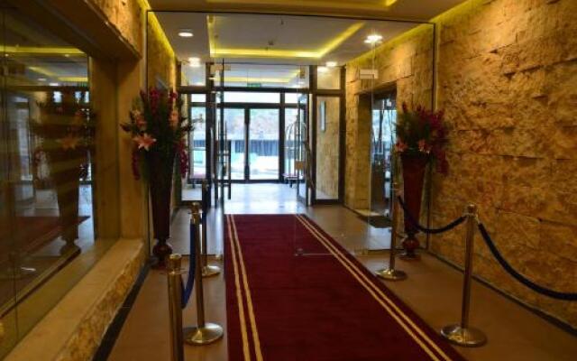 Saray Hotel