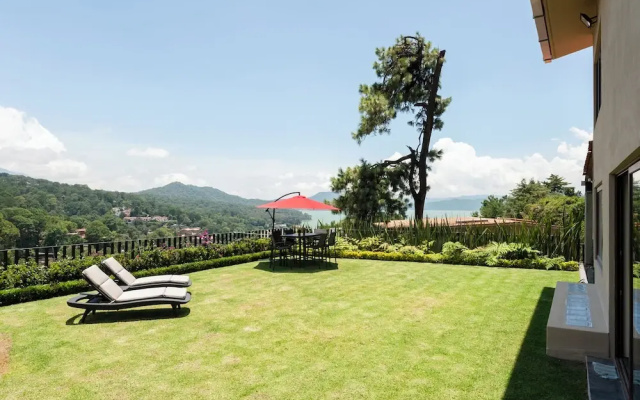 Villa Camila Unmatched Lake Views
