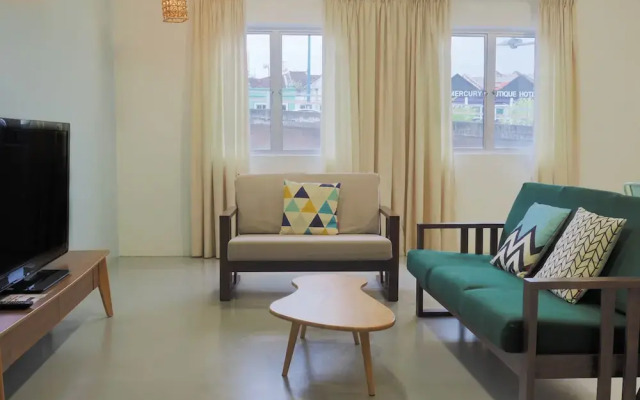 Cloth Art Homestay near Jonker&Pahlawan