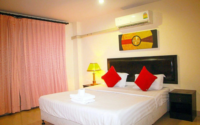 Royal Q&D Suites Hotel
