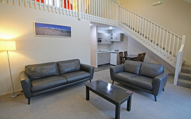 Hanmer Apartments