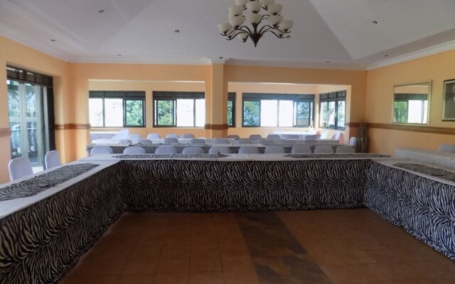 Heritage Country Club