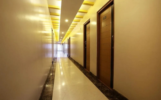 FabHotel Majestic Bus Stand