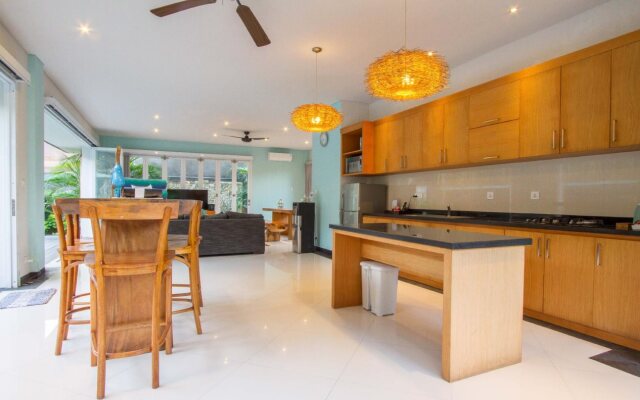 Lacasa Villa Legian