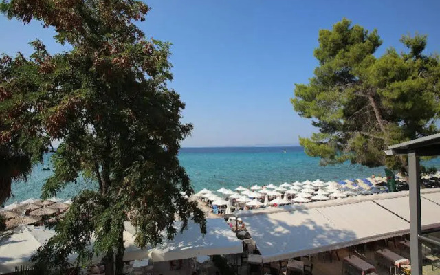 Flegra Beach Boutique Apartments