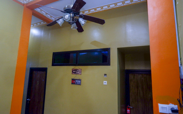 RedDoorz Syariah near Exit Toll Ngemplak Solo