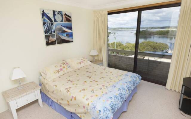 Lakeshore Lodge unit 11