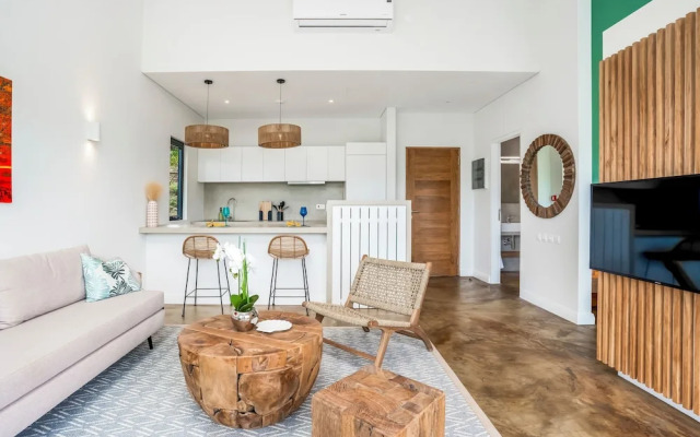 Red Palm Luxury Villas with Private Pools