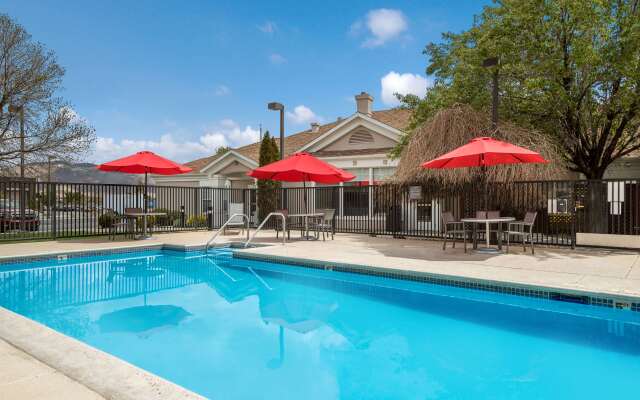 Sonesta ES Suites Reno