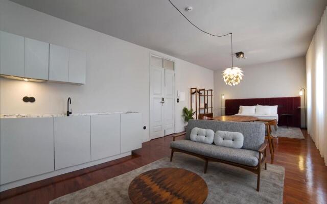 Oporto Cozy Design Studio II