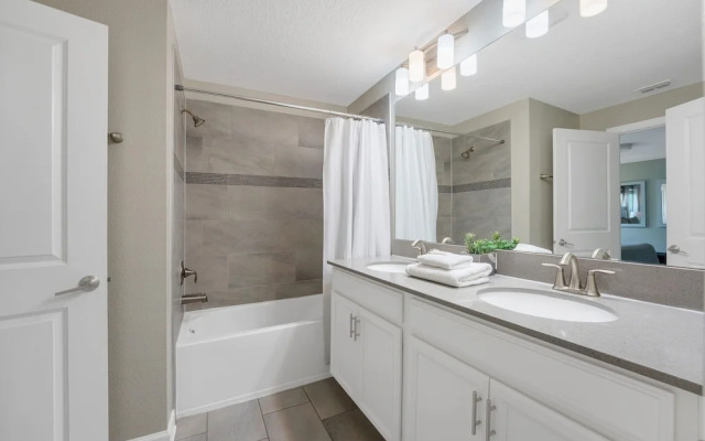 Relax Near Disney 4BR Home With Pool