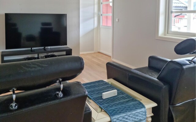 Amazing Home in Spangereid With Wifi and 5 Bedrooms
