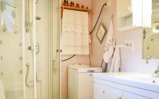 Nice Home in Ølensvåg With 3 Bedrooms and Wifi