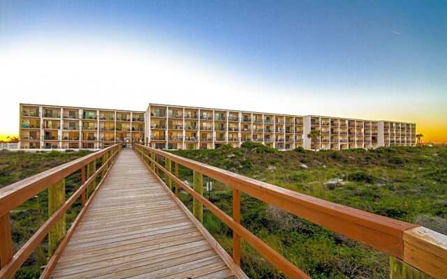 Beacher’s Lodge Oceanfront Suites