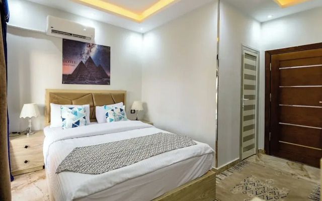 Capital Of Pyramids Hotel