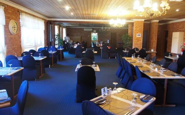 Cobar Town and Country Motor Inn