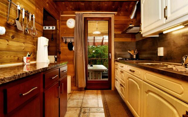 Cosy chalet in Barvaux with fenced garden