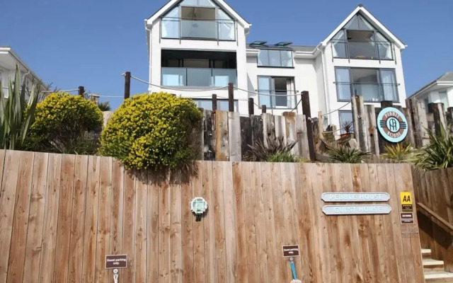 Luxury Pebble House 180 Degrees Sea View