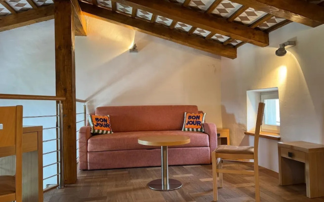 SMARTnoOK Rooms & Apartment