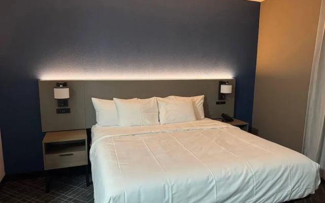 Comfort Inn & Suites Memphis Germantown