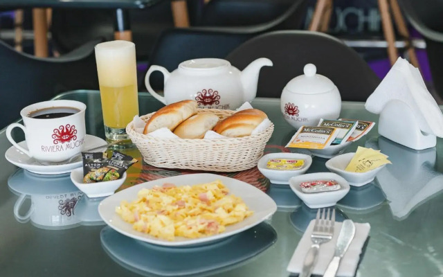 Hotel Riviera Muchik