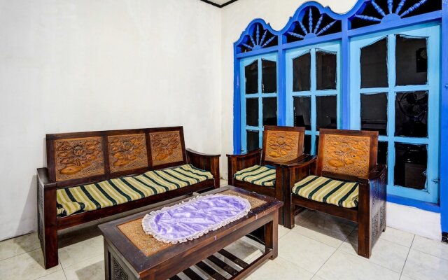 SPOT ON 92595 Umi Homestay Syariah