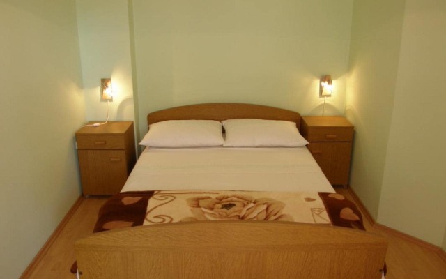 Dujmovic Zeljka - Two Bedroom No.2