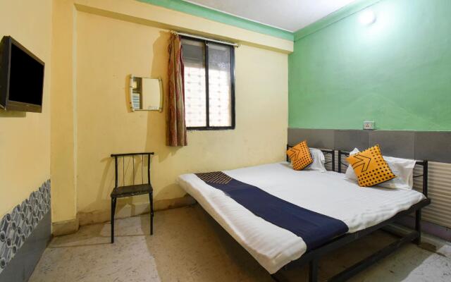 SPOT ON 64570 Hotel Deepali Lodging