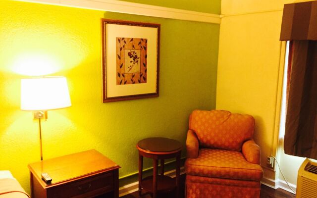 Hotel Morgantown & Conference Center