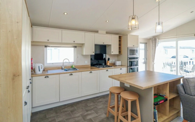 28 Finch