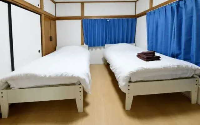 JH Yellow Guest House