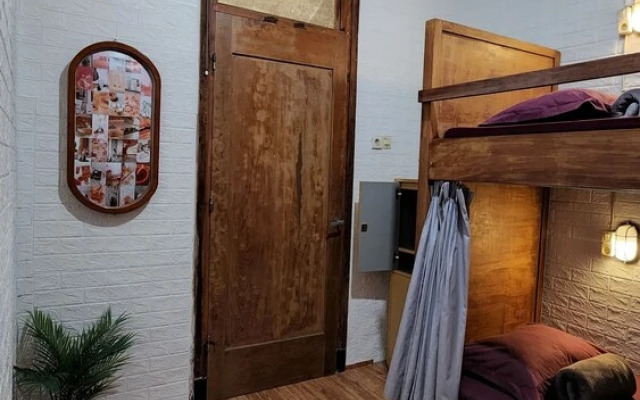 Semeru Hostel Malang - Adults Only