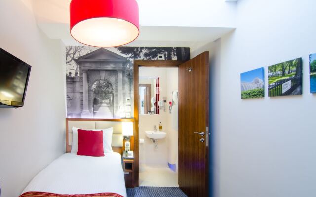 Seraphine Kensington Olympia Hotel