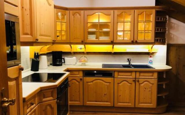 Golden Gapa River Luxury Penthouse 25