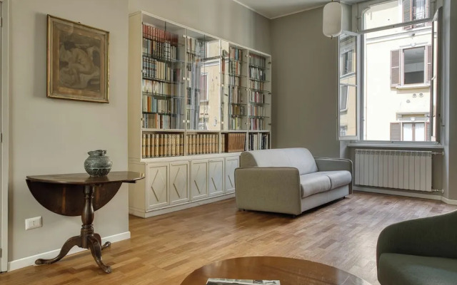 JOIVY Cute flat near Guastalla Gardens