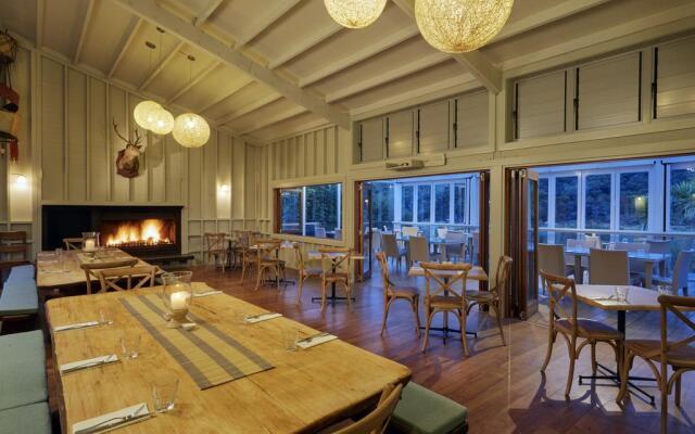 Awaroa Lodge