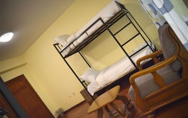 Cot Addis Hostel