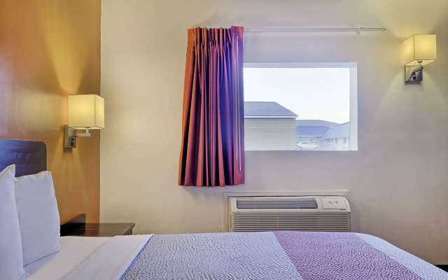 Motel 6 Sullivan, MO