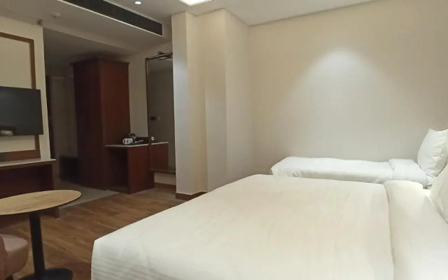 Regenta Place Raaj Agra