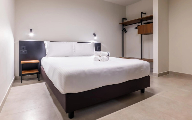 Onyx Hotel