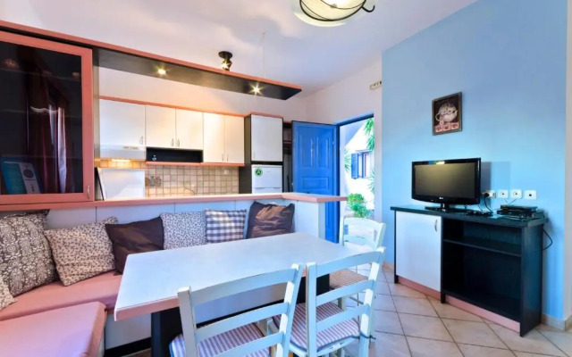 Cybele Suites & Apartments