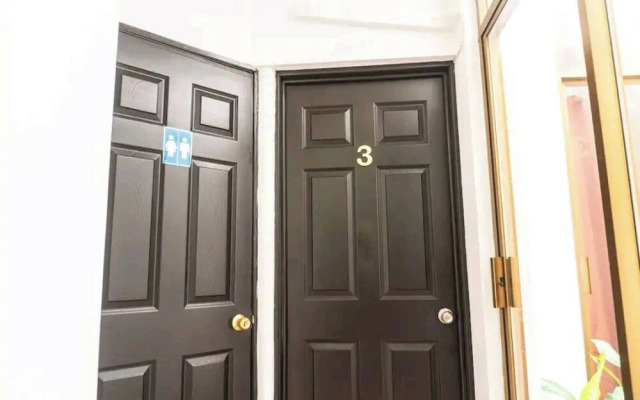 Room in Guest Room - Suite 3 Vena