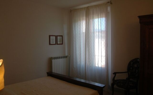 Quaint Apartment in Certaldo with Swimming Pool