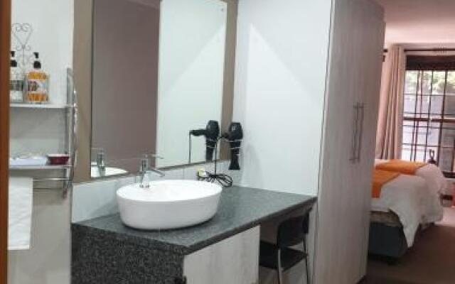 Bio-Pointment Guest Cottage