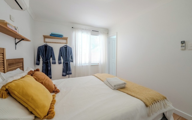The Whitehouse Denham – Guest Rooms – Denham