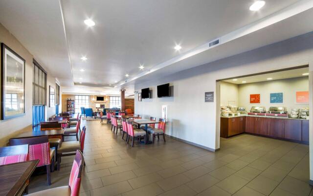 Comfort Inn & Suites